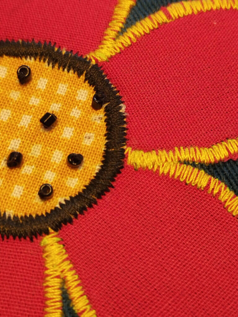 couleurs, appliqués, point bourdon, imagination...